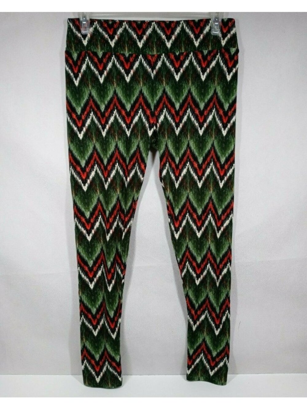 New LuLaRoe Tall & Curvy Leggings Black With Red & Green Chevron Designs